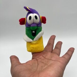 Vintage 1998 Veggietales C.R Gibson LarryBoy The Cucumber Finger Puppet